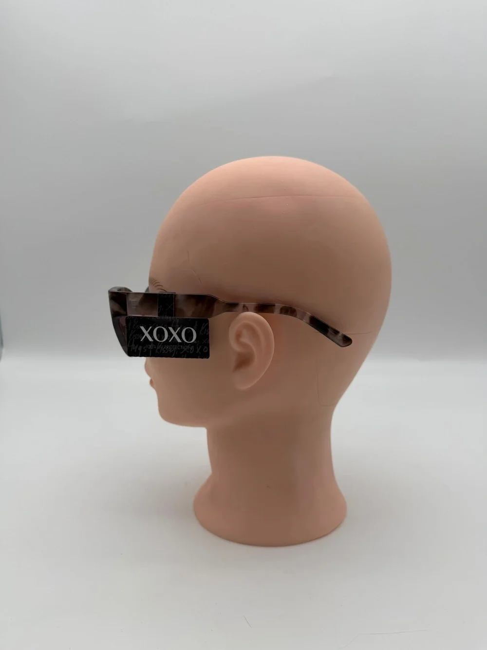 XOXO fashion forward